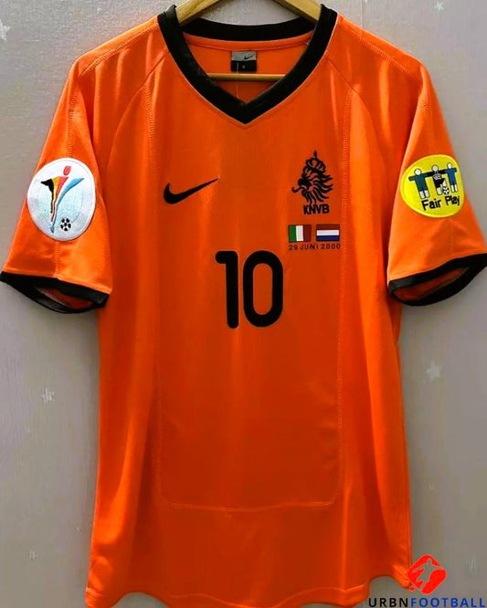 BERGKAMP DENNIS 2000-01 (Hol)
