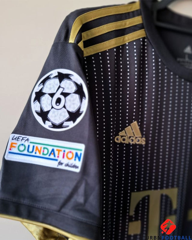 LEWANDOWSKI ROBERT 2021-22 (Bay M)