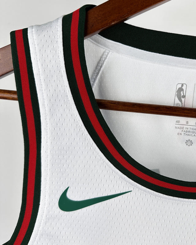 LILLARD DAMIAN (MIL)