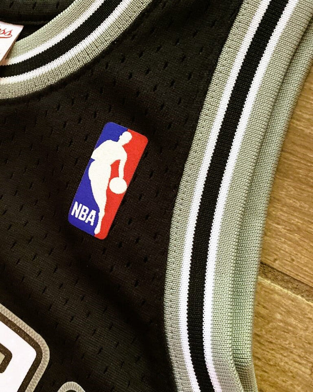 GINOBILI MANUEL (SAS)