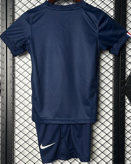 PARIS SAINT-GERMAIN kid kit