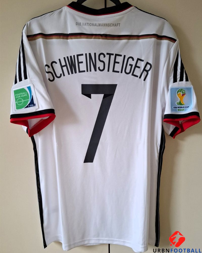 SCHWEINSTEIGER BASTIAN 2014-15 (Ger)