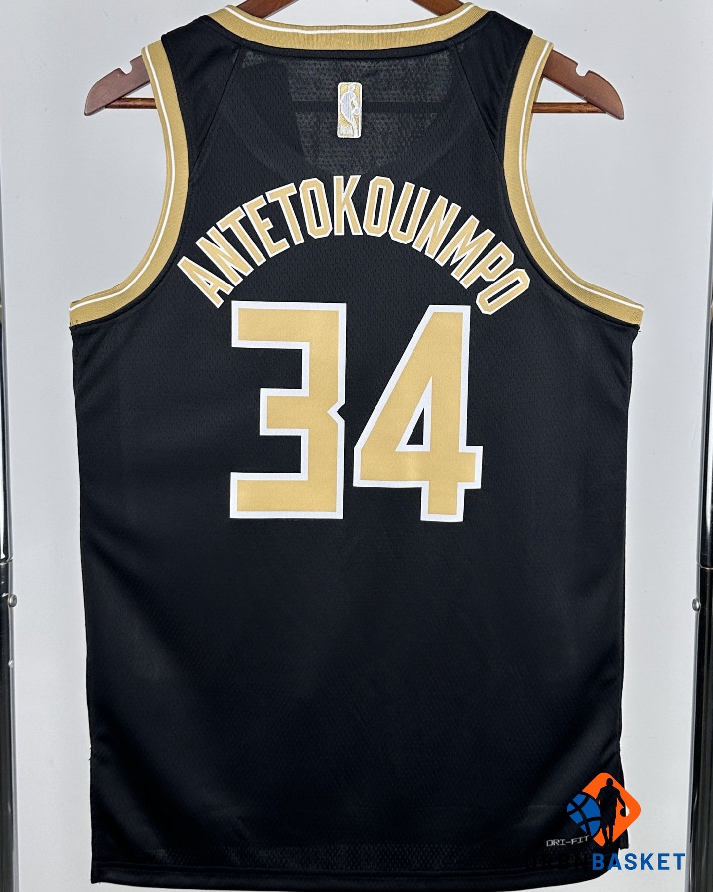 ANTETOKOUNMPO GIANNIS (MIL)
