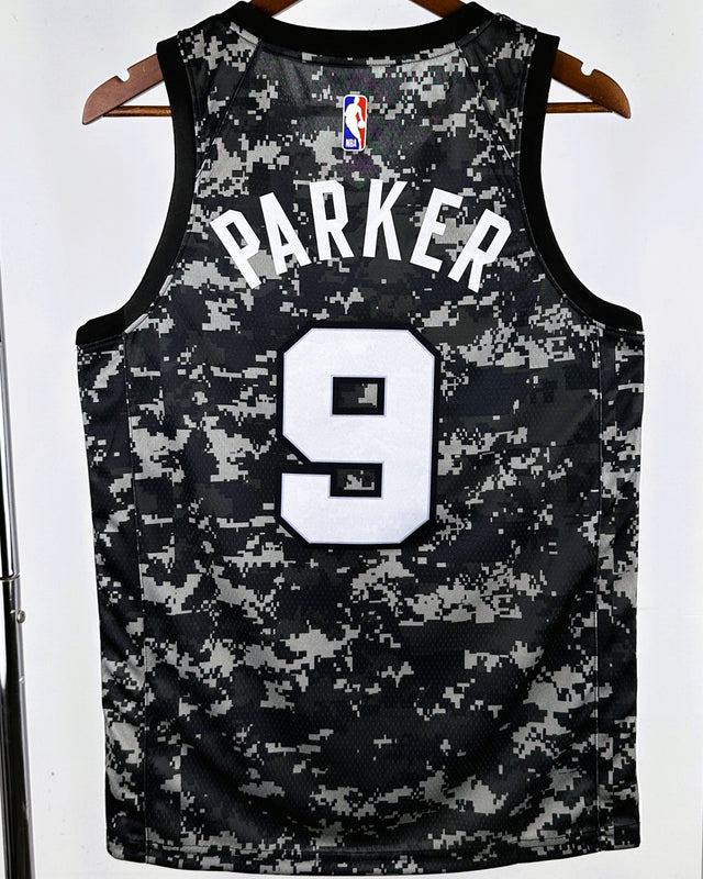 PARKER TONY (SAS)