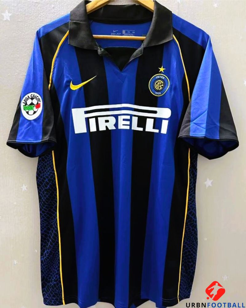 RONALDO 2001-02 (Int)