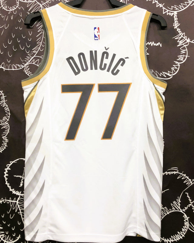 DONCIC LUKA (DAL)