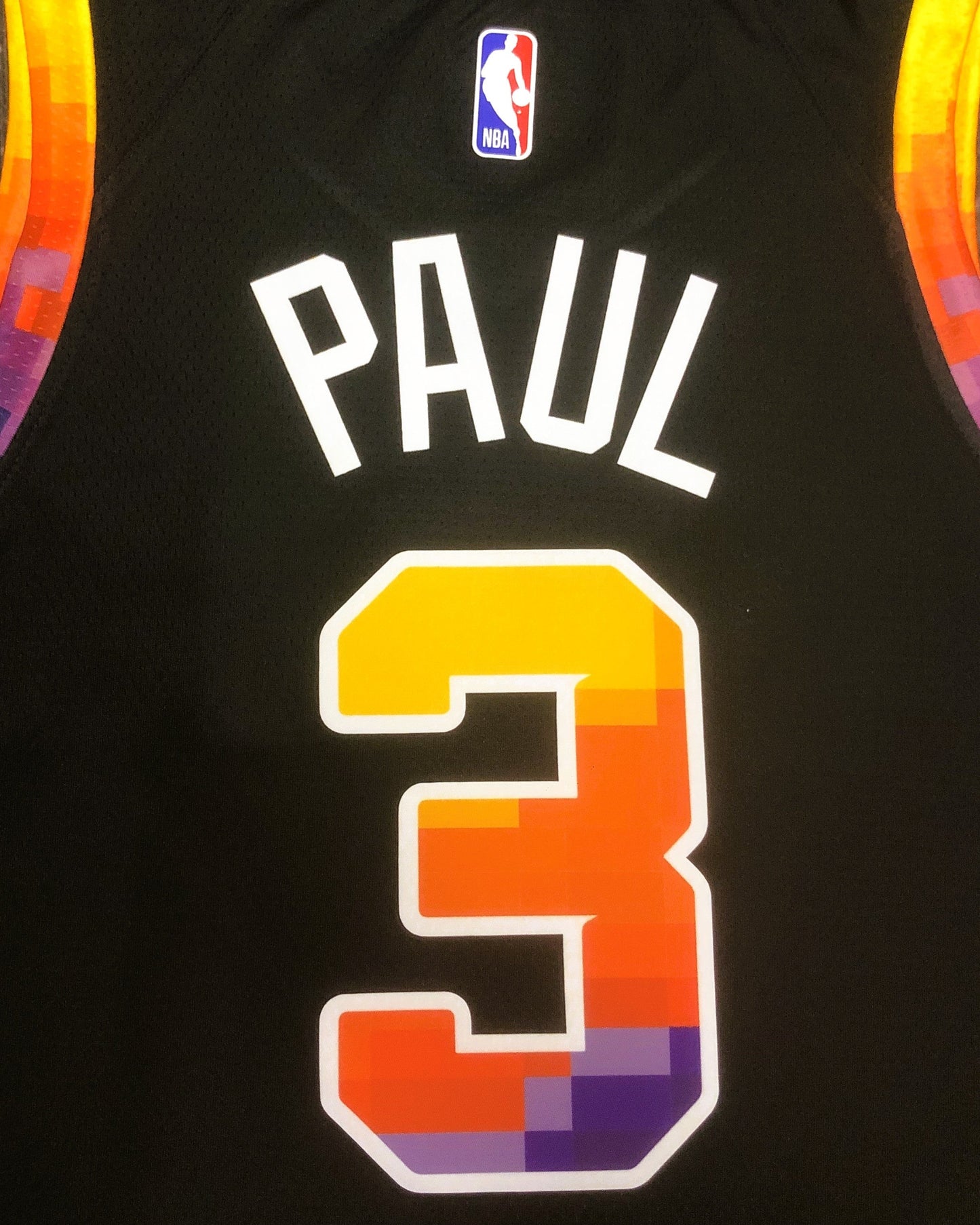 PAUL CHRIS (PHO)