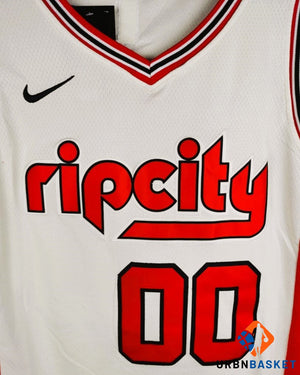 ANTHONY CARMELO (POR)