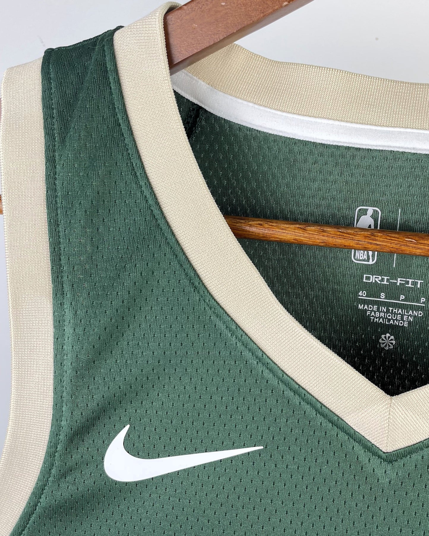 LILLARD DAMIAN (MIL)