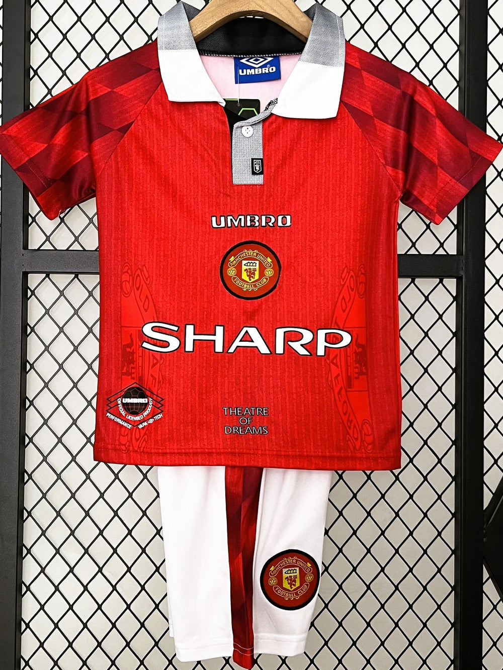 MANCHESTER UNITED kid kit