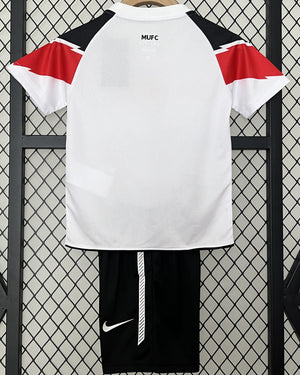 MANCHESTER UNITED kid kit