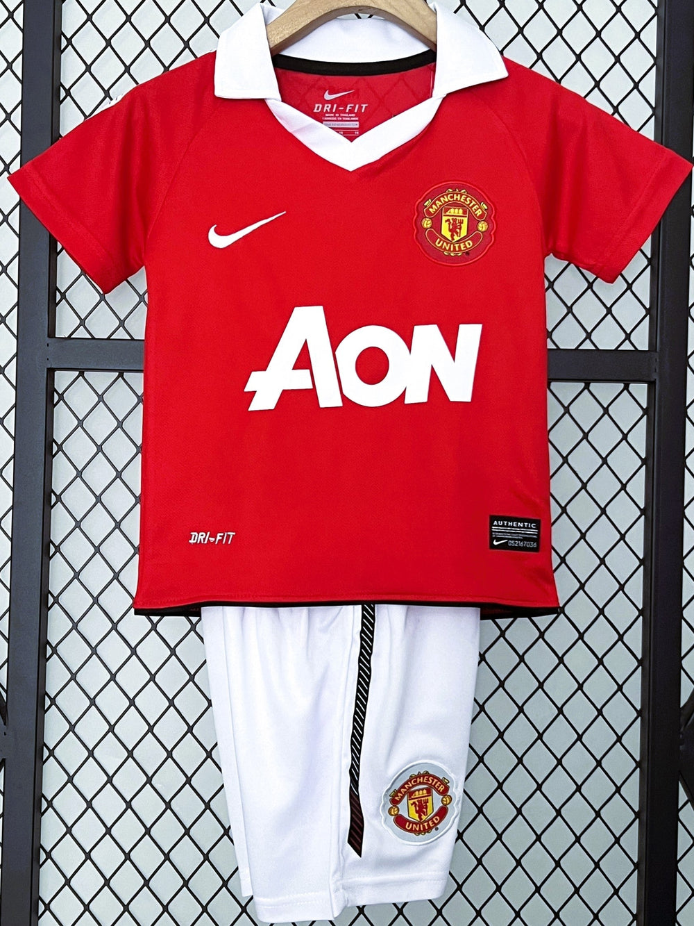 MANCHESTER UNITED kid kit