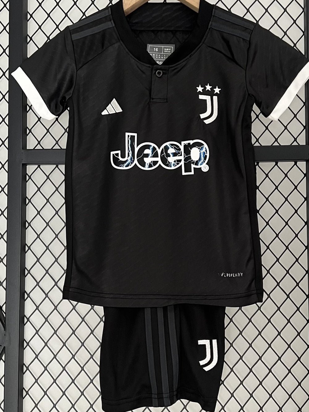 JUVENTUS Kid kit