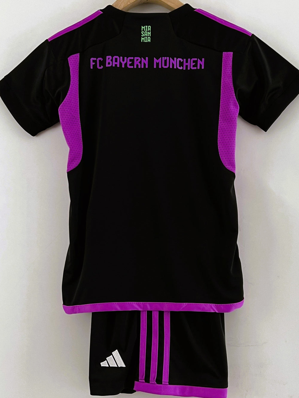 BAYERN MUNCHEN kid kit