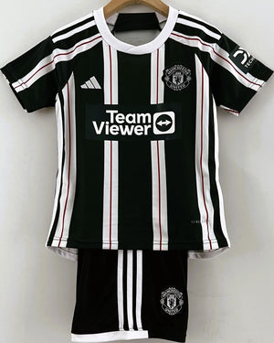 MANCHESTER UNITED kid kit