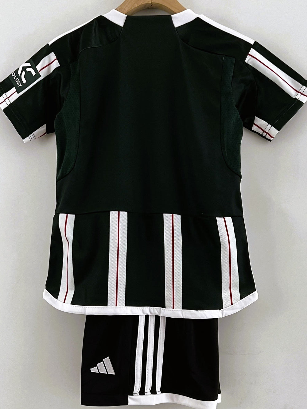 MANCHESTER UNITED kid kit