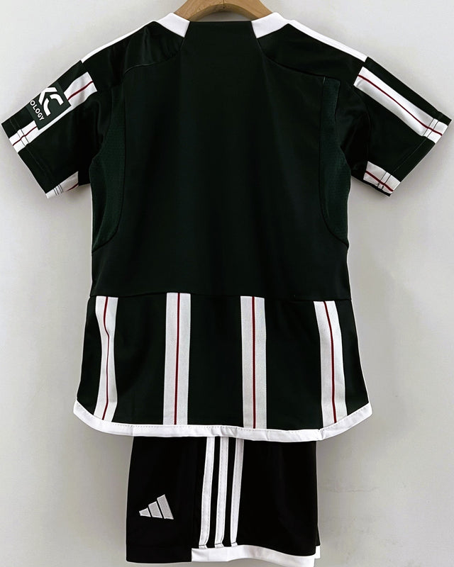 MANCHESTER UNITED kid kit
