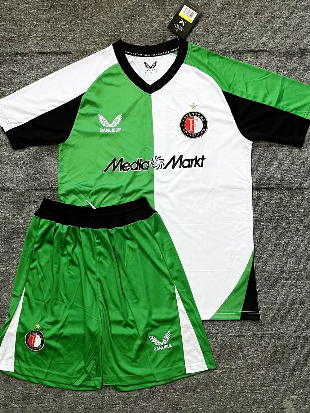 FEYENOORD kid kit