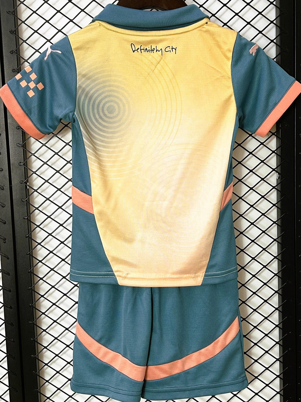 MANCHESTER CITY kid kit