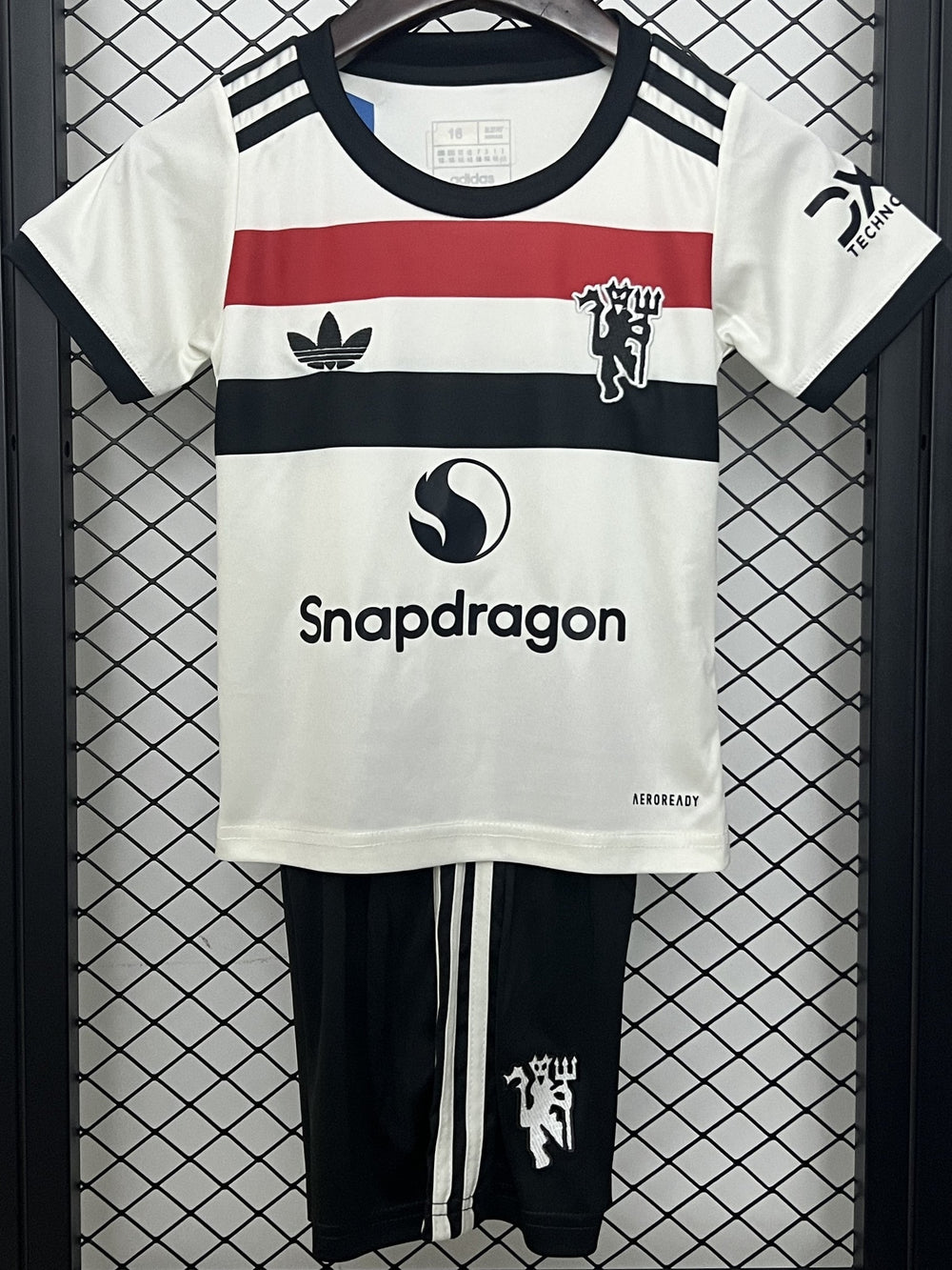 MANCHESTER UNITED kid kit