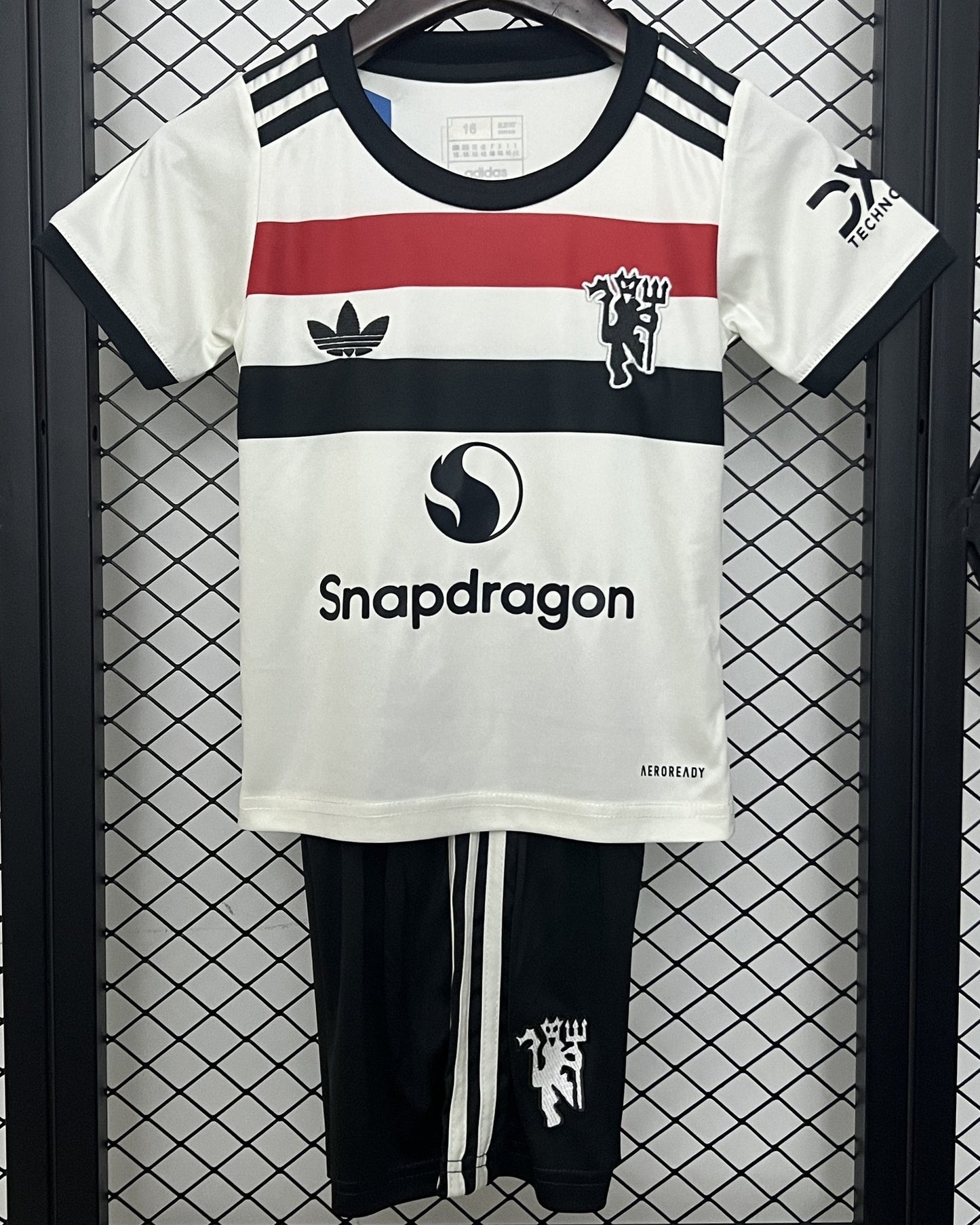 MANCHESTER UNITED kid kit