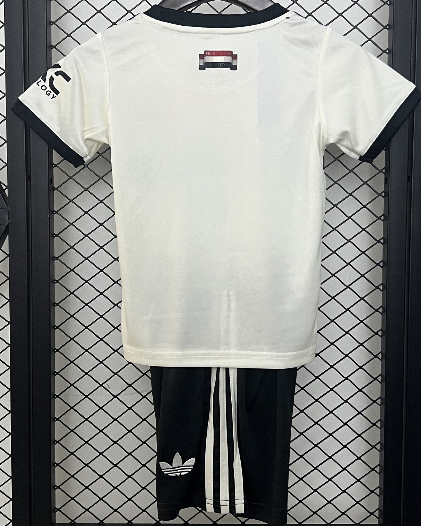 MANCHESTER UNITED kid kit