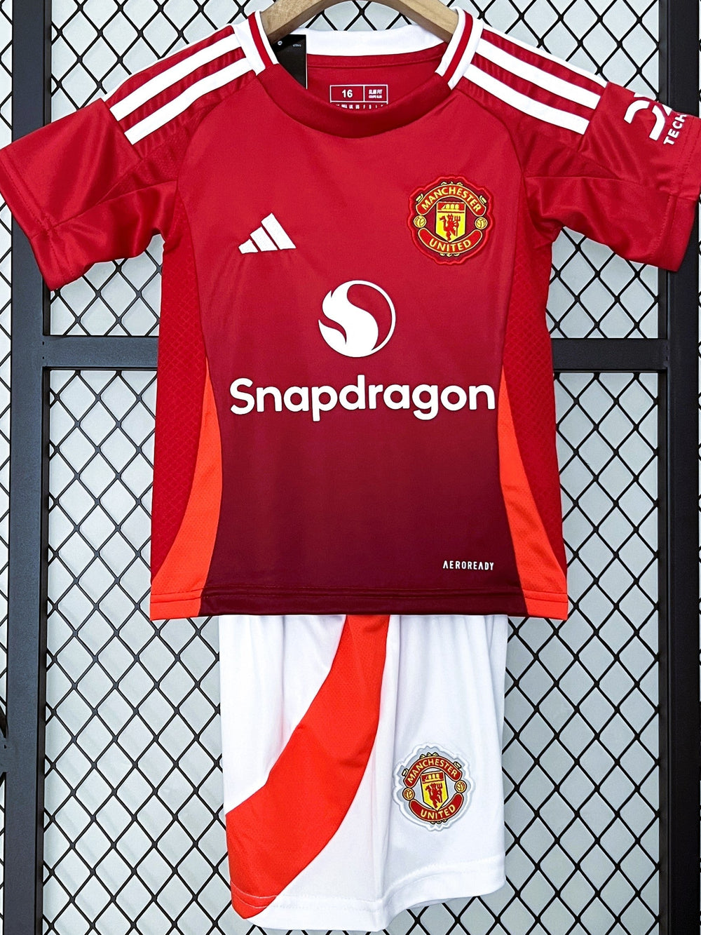 MANCHESTER UNITED kid kit