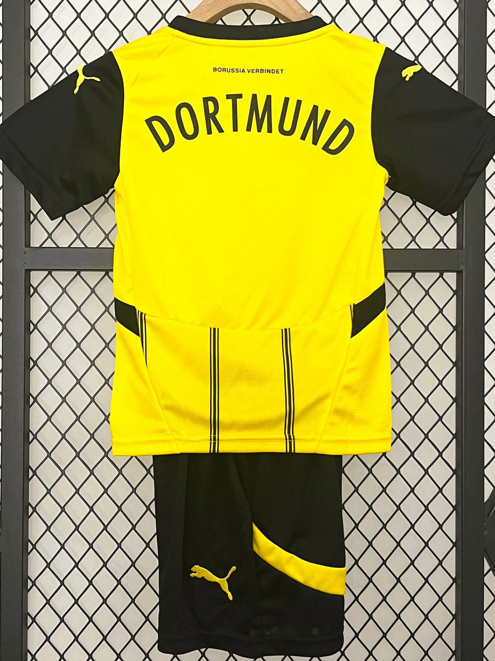BORUSSIA DORTMUND kid kit