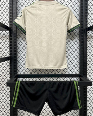 BAYERN MUNCHEN kid kit