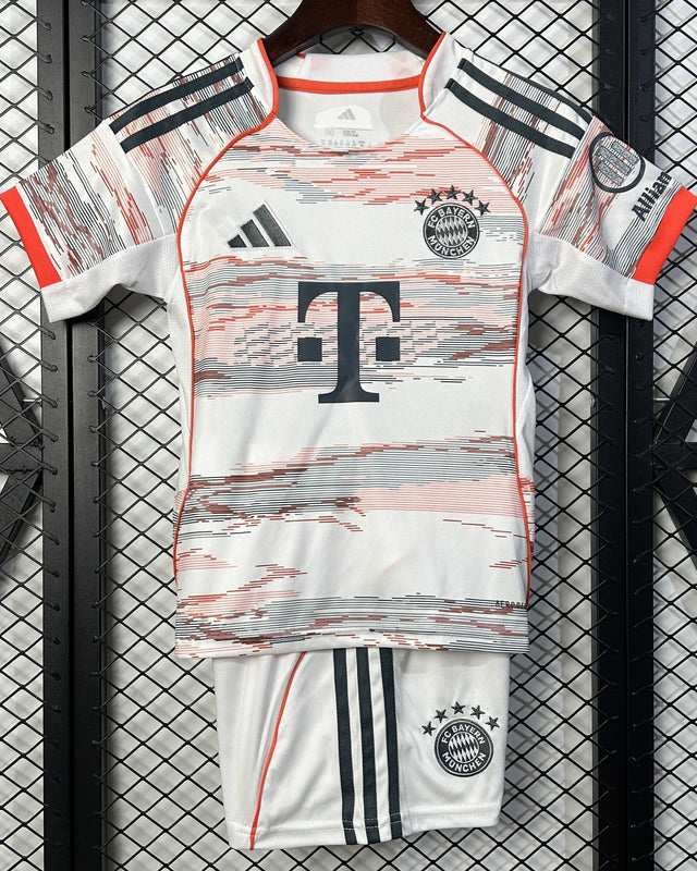 BAYERN MUNCHEN kid kit