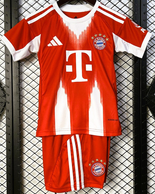 BAYERN MUNCHEN kid kit