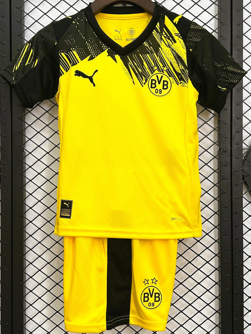BORUSSIA DORTMUND kid kit
