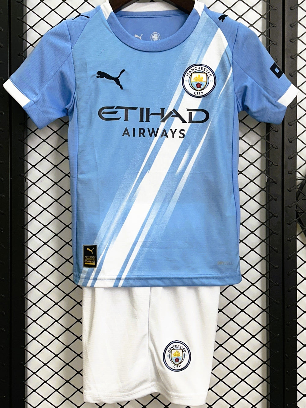 MANCHESTER CITY kid kit