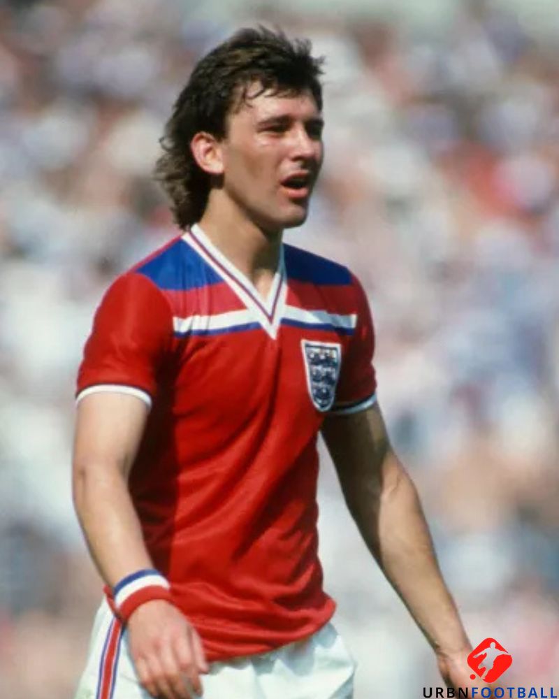 ROBSON BRYAN 1982-83 (Eng)