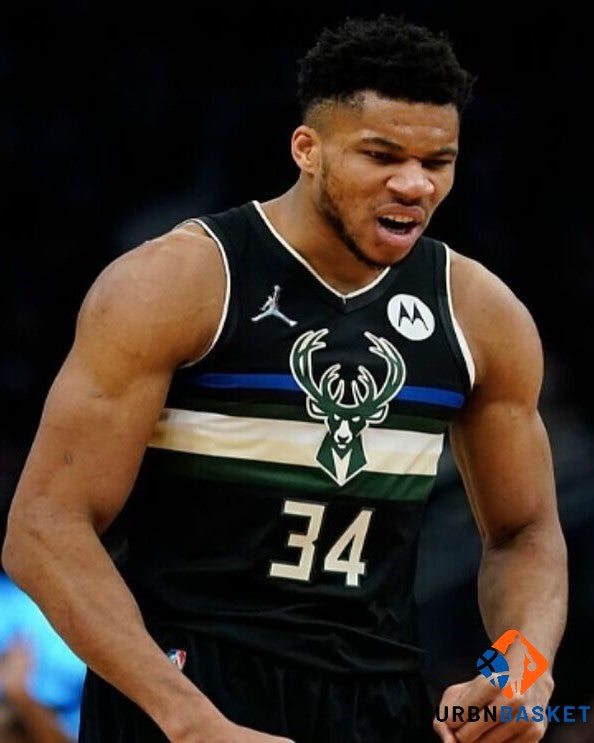 ANTETOKOUNMPO GIANNIS (MIL)