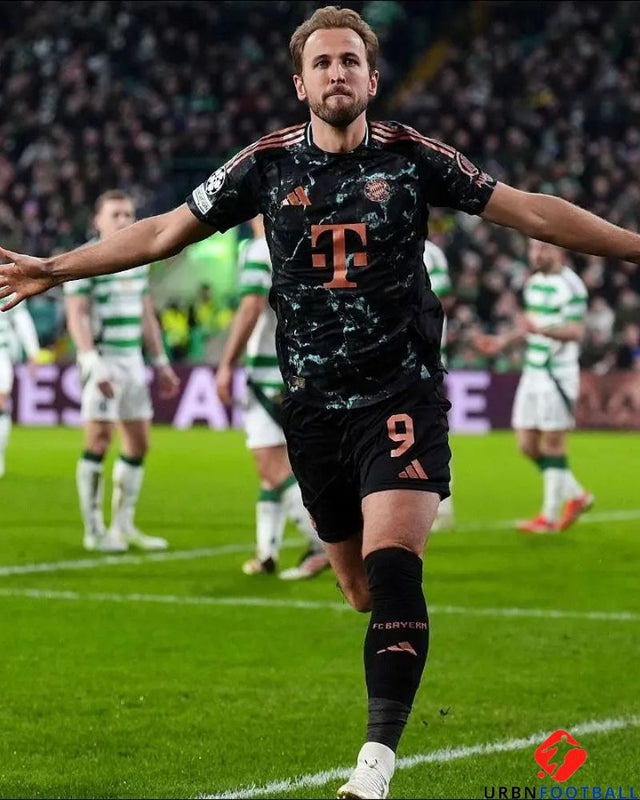 KANE HARRY 2024-25 (Bay M)